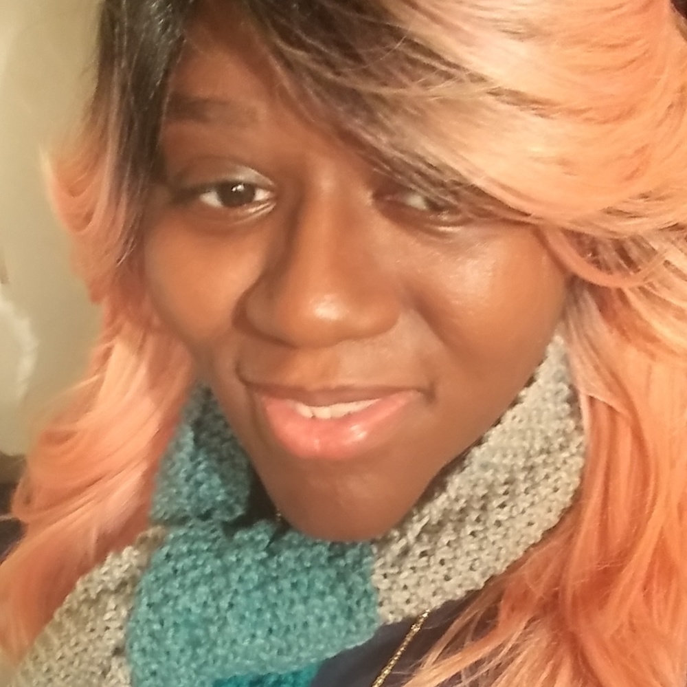 Meet your Posher, Eshia